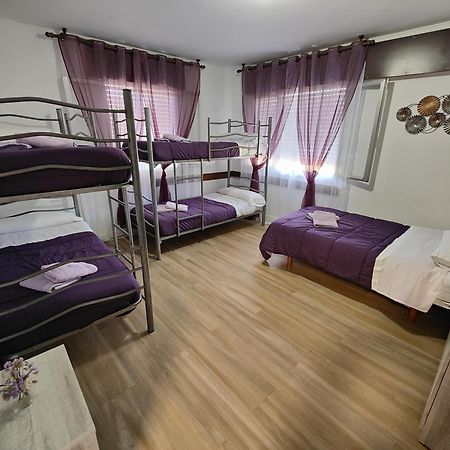 Albergue Vintecatro Caldas De Reis Exterior photo