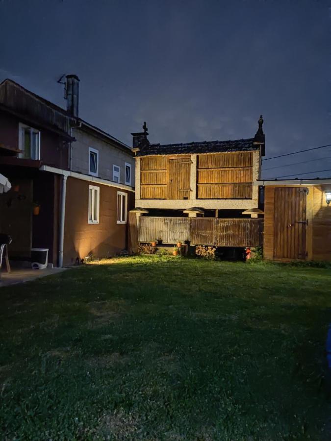 Albergue Vintecatro Caldas De Reis Exterior photo