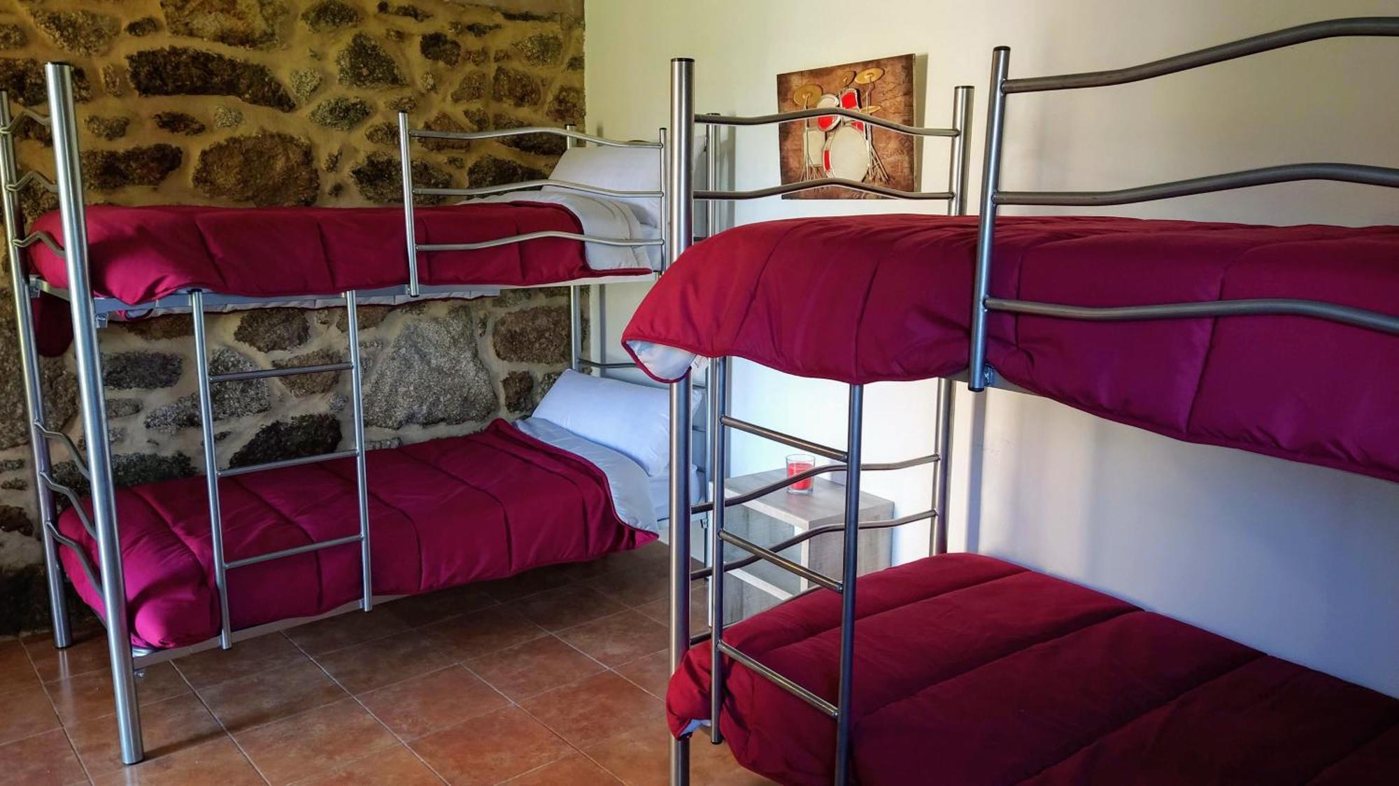 Albergue Vintecatro Caldas De Reis Exterior photo
